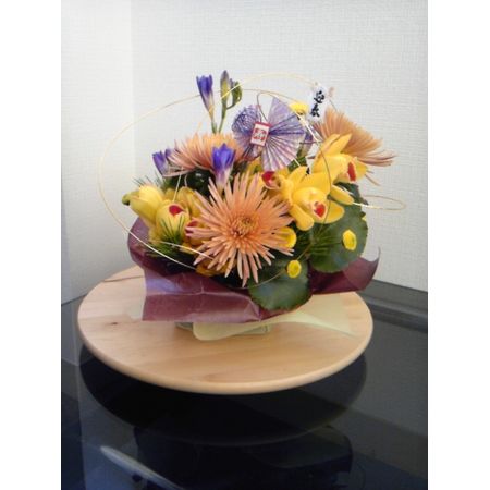 生花 フリージア 紫 ブルーシーなど 通販 はなどんやアソシエ