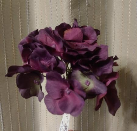 少し暗めな色でした